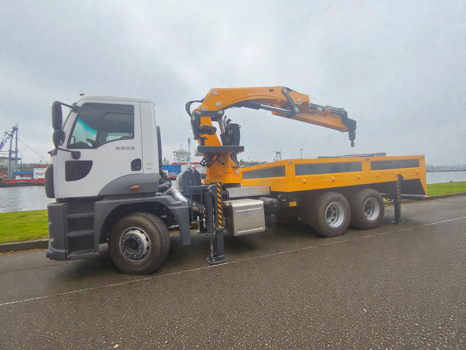Truck Mounted Cranes